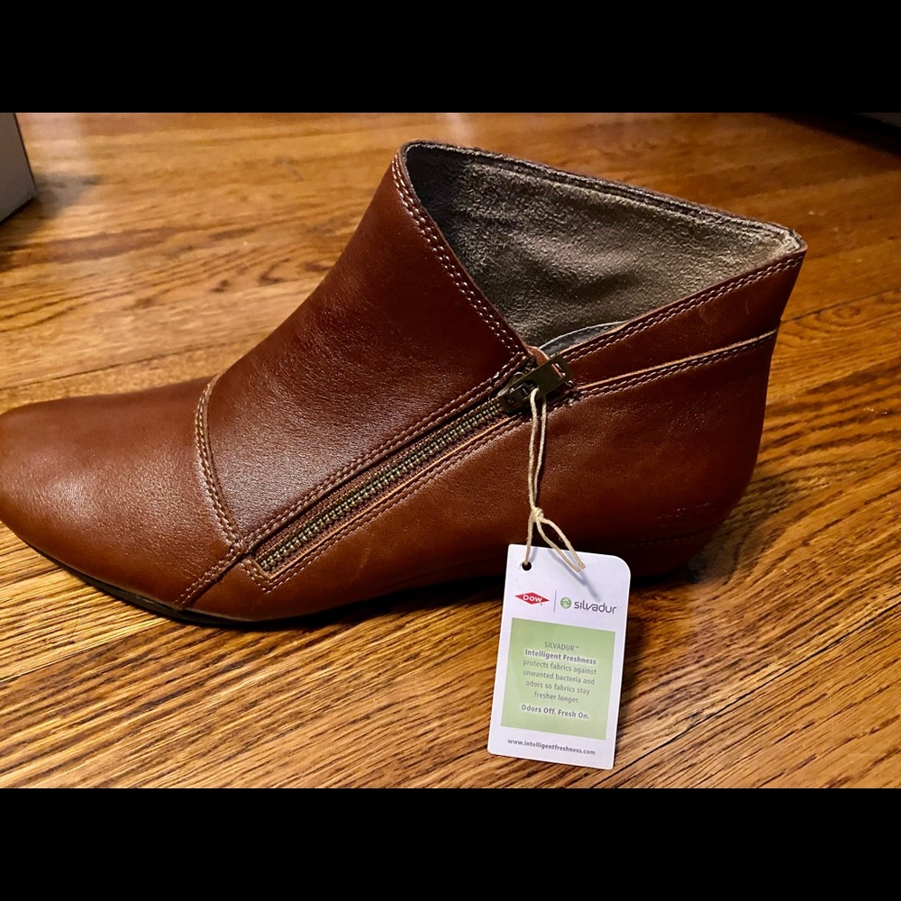 Taos Hideaway booties